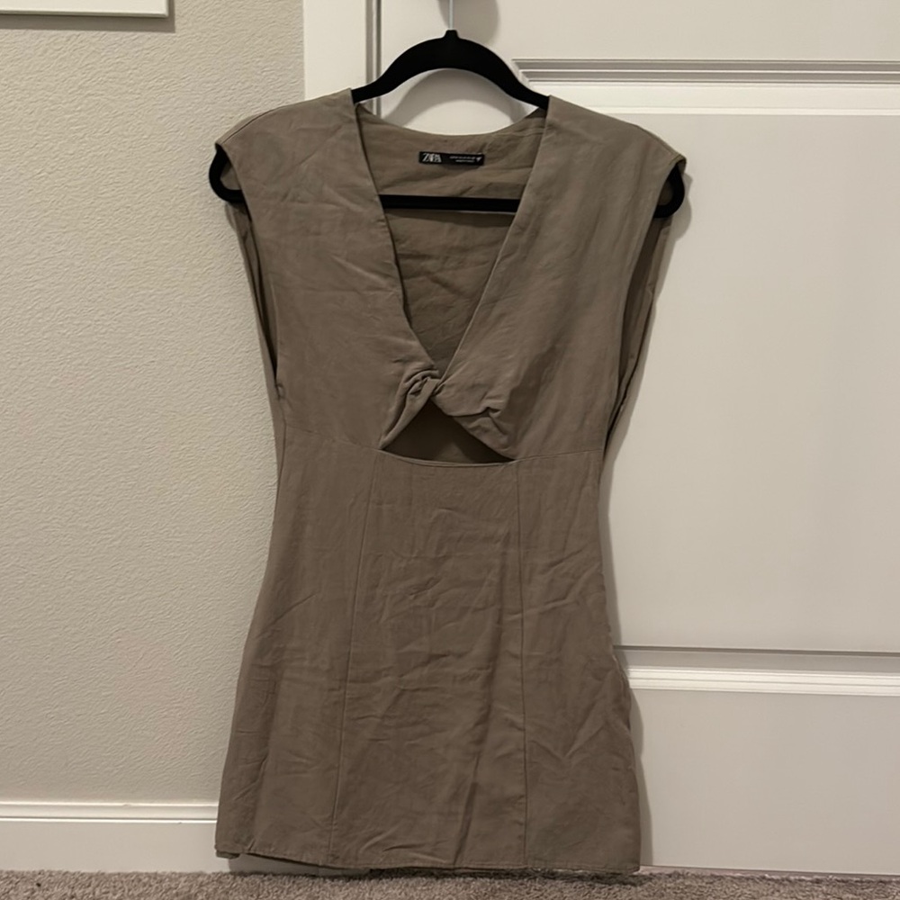 Zara Olive Green Sleeveless Dress